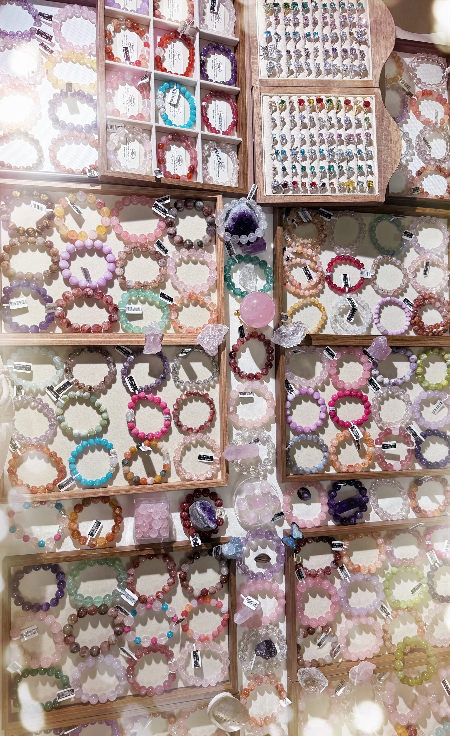 3.Natrual crystal bracelets (5 pieces+ sparkling rings)